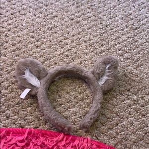 Great wolf lodge ears